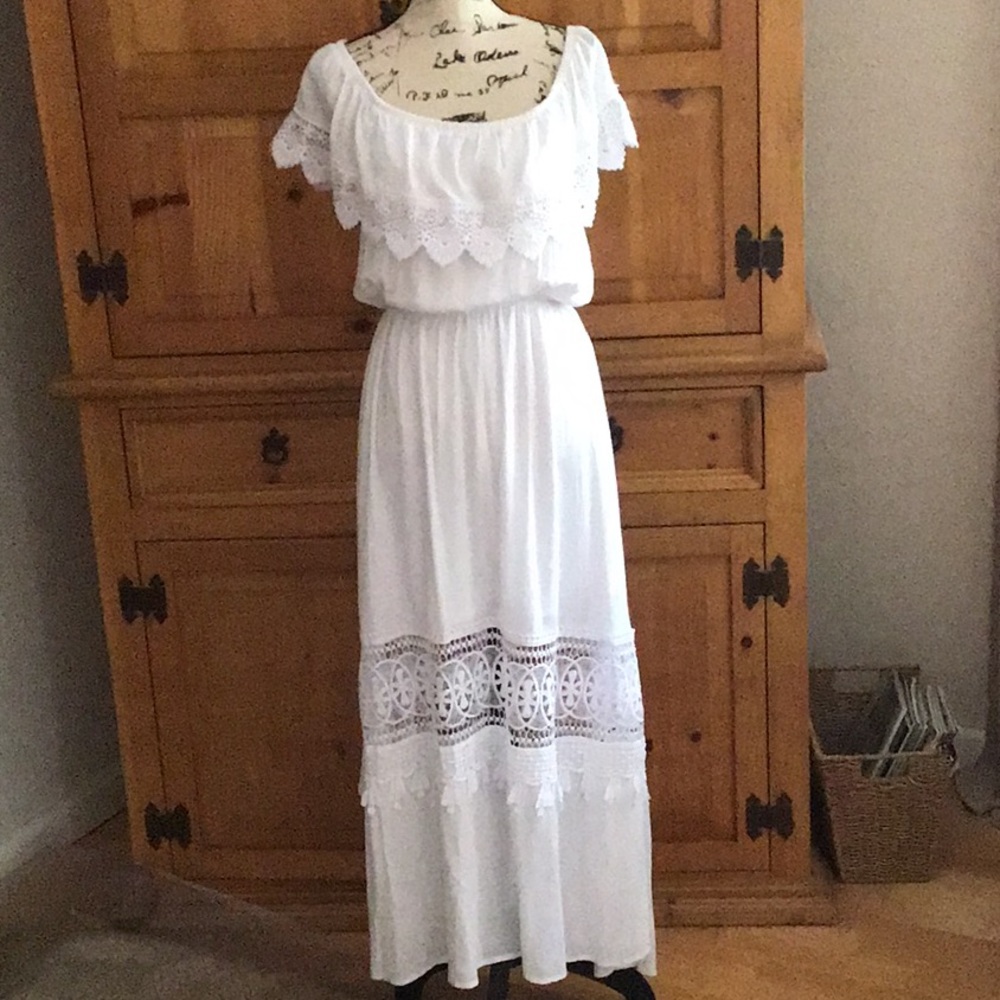 J for Justify gauzy crocheted boho maxi dress (L)